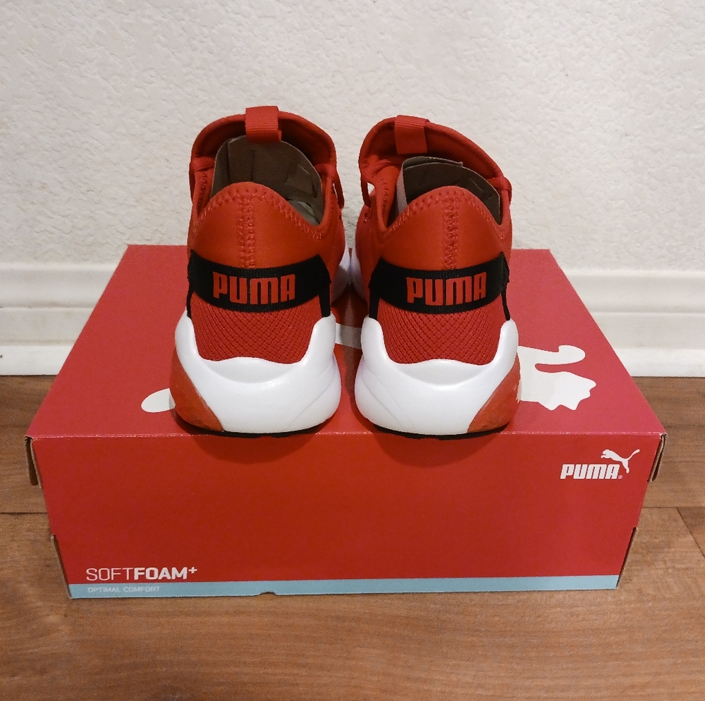 Puma - Picture 3 of 4